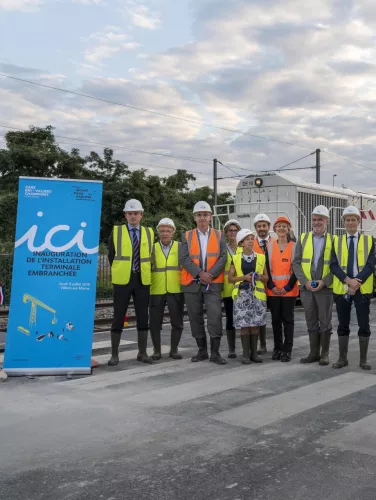 Photo de l'inauguration de l'Installation Terminale Embranchée