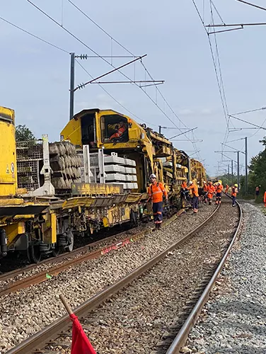 Photo Ancienne Hazebrouck Vers 1950 - Travaux De Voie SNCF - 21x14,5 Cm - Nord (59)