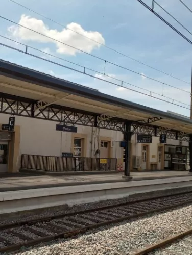 quai modernisé de la gare de Vierzon