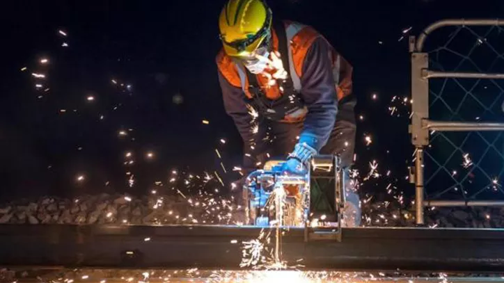 Remplacement de rails entre Bueil et Cherbourg