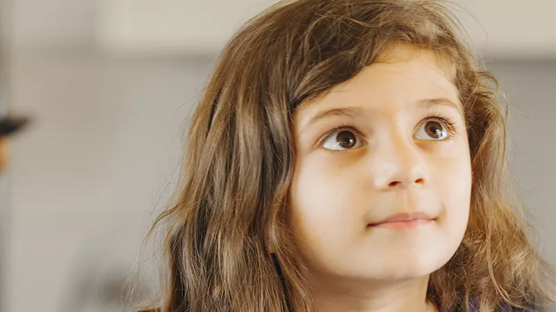 Illustration de l'iouverture à la concurrence - une petite fille dans le TER 