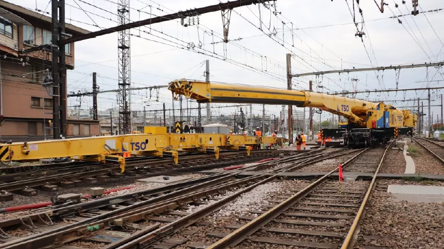 Chantier de renouvellement d'aiguillages en Il de de France